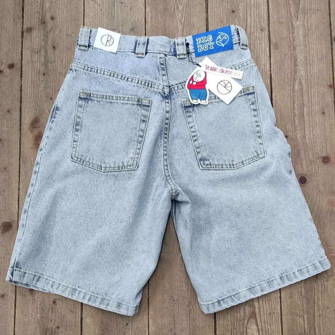 Classic High-Waisted Denim Shorts with Front Pocket Embroidery and Button Closure for a Retro Look