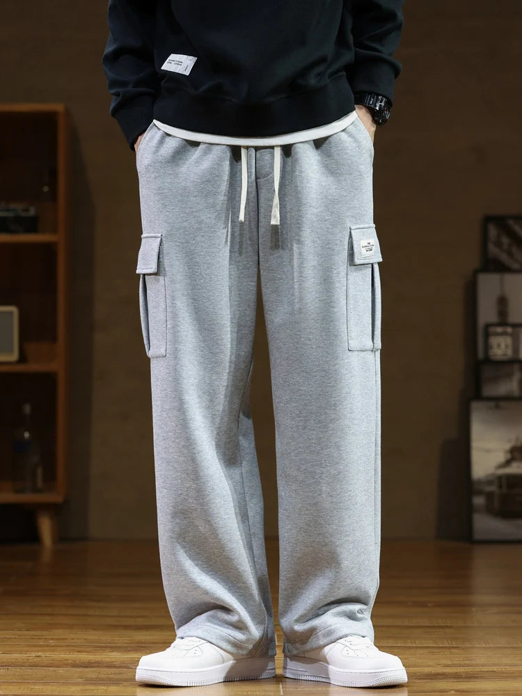 Men's Wide-Leg Cargo Sweatpants with Large Side Pockets and Relaxed Fit for Casual Comfort