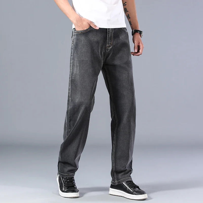 Men's Loose-Fit Denim Jeans with Zipper Fly and Classic Straight-Leg Design for Everyday Casual Wear