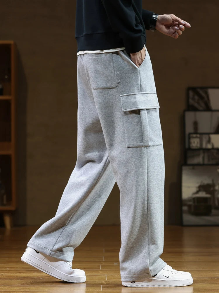 Men's Wide-Leg Cargo Sweatpants with Large Side Pockets and Relaxed Fit for Casual Comfort