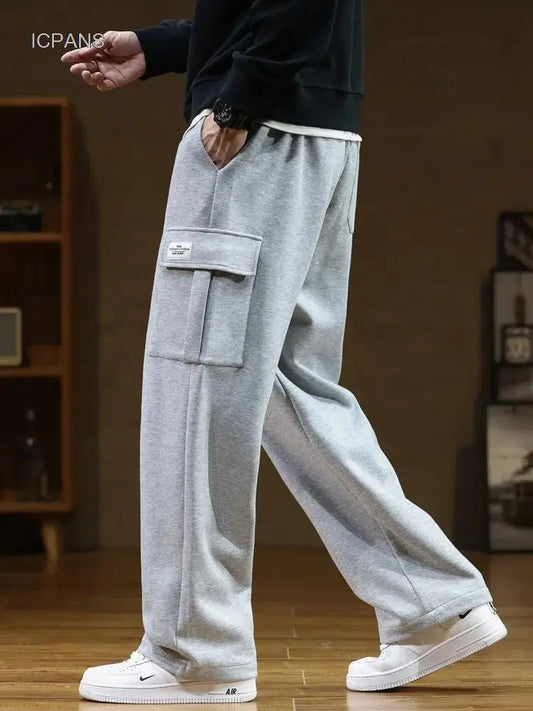 Men's Relaxed Fit Cargo Sweatpants with Side Pockets and Elastic Waistband for Comfort and Versatile Style